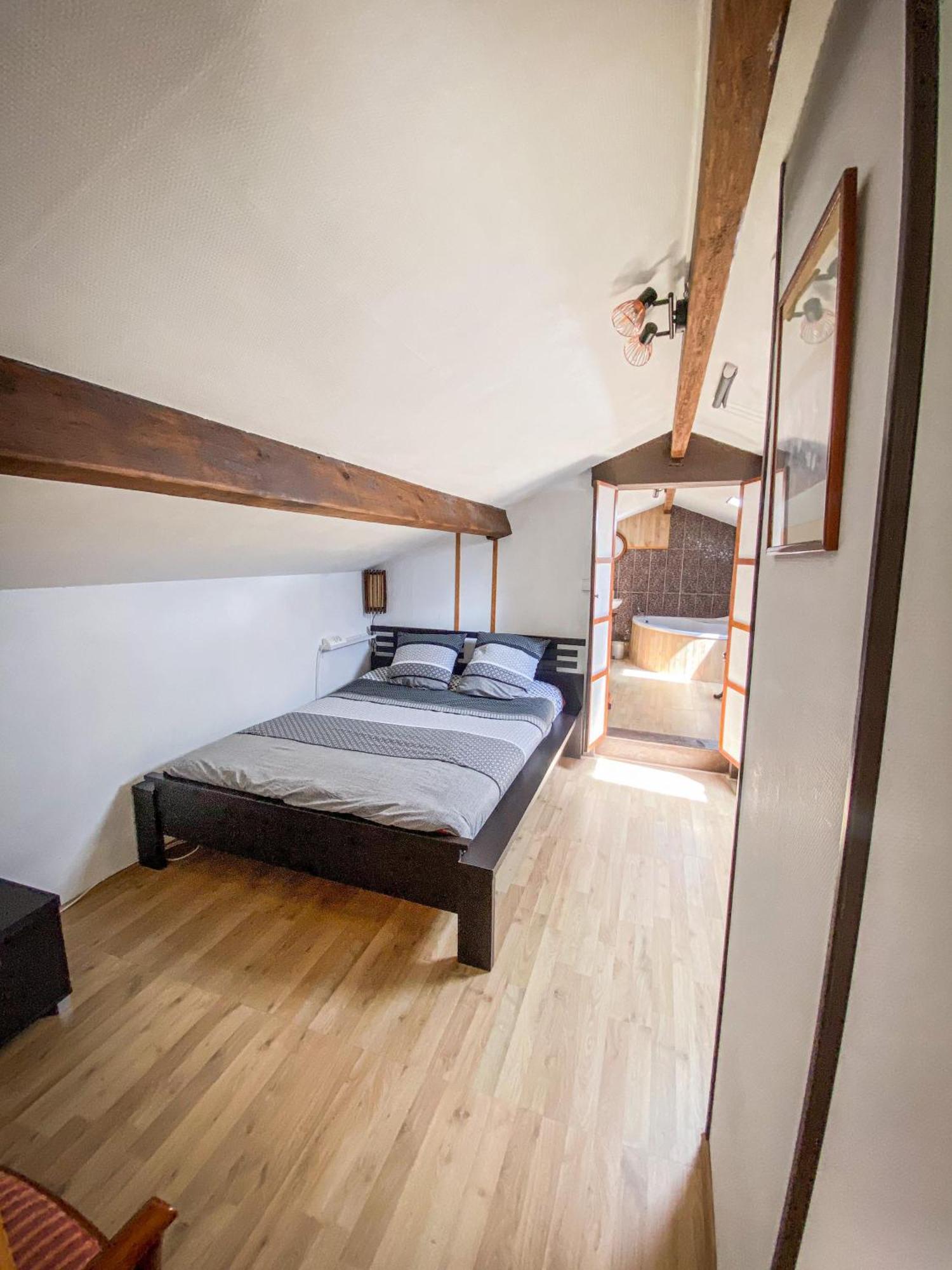 Ryokan Lankana Exideuil-sur-Vienne المظهر الخارجي الصورة