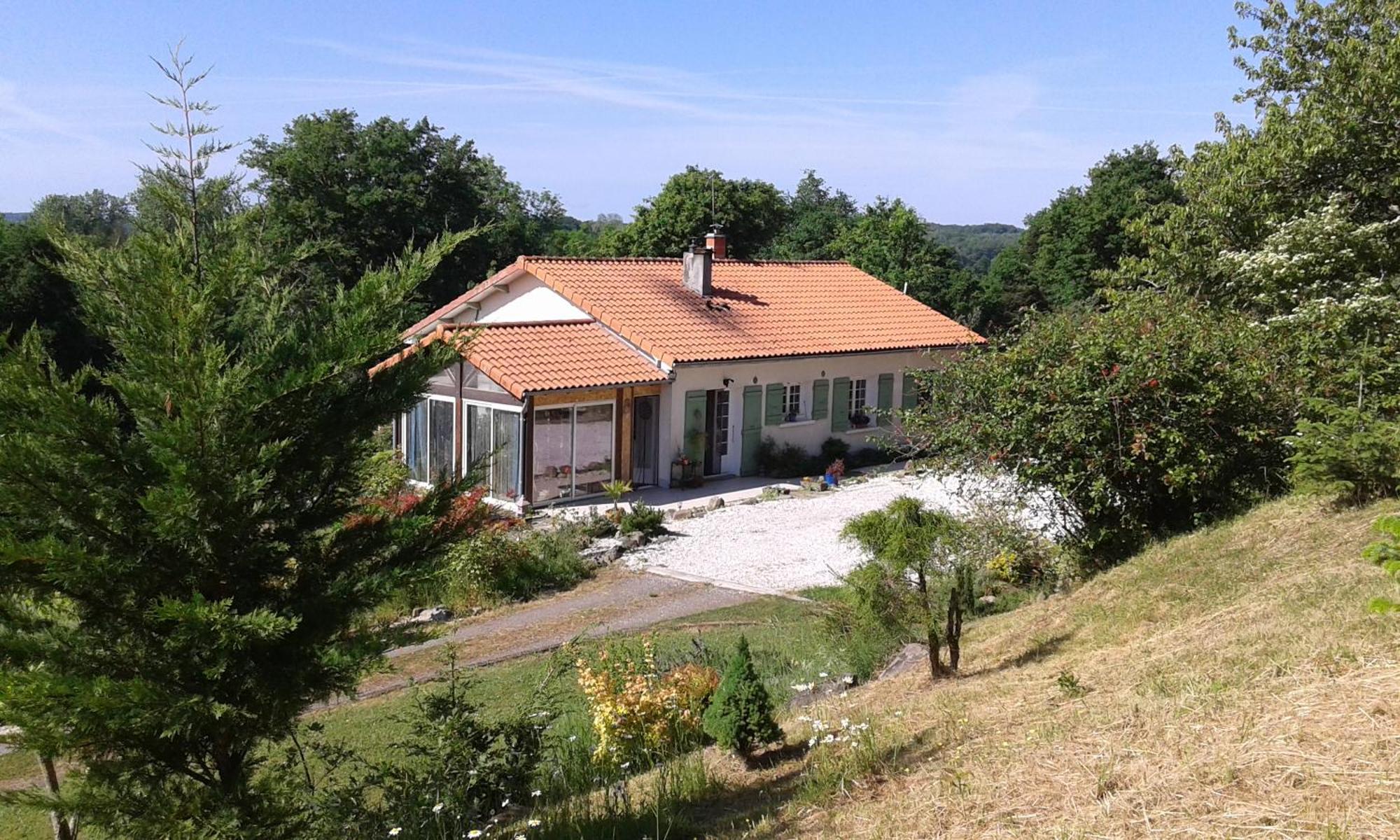 Ryokan Lankana Exideuil-sur-Vienne المظهر الخارجي الصورة